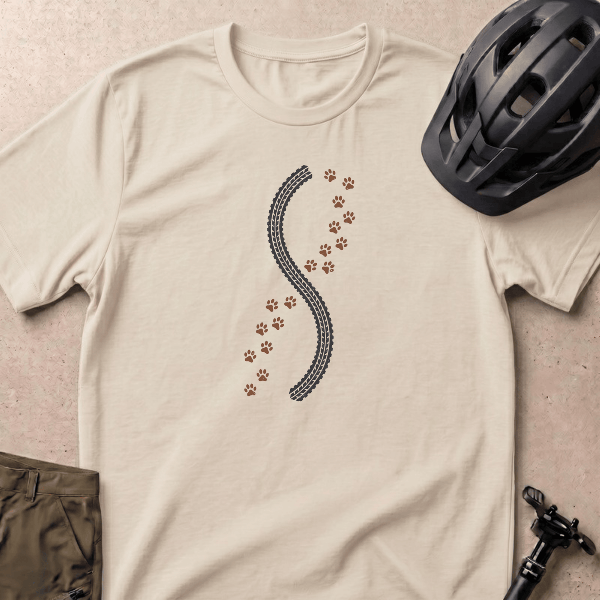 Paw and Tread T-shirt - Ivory